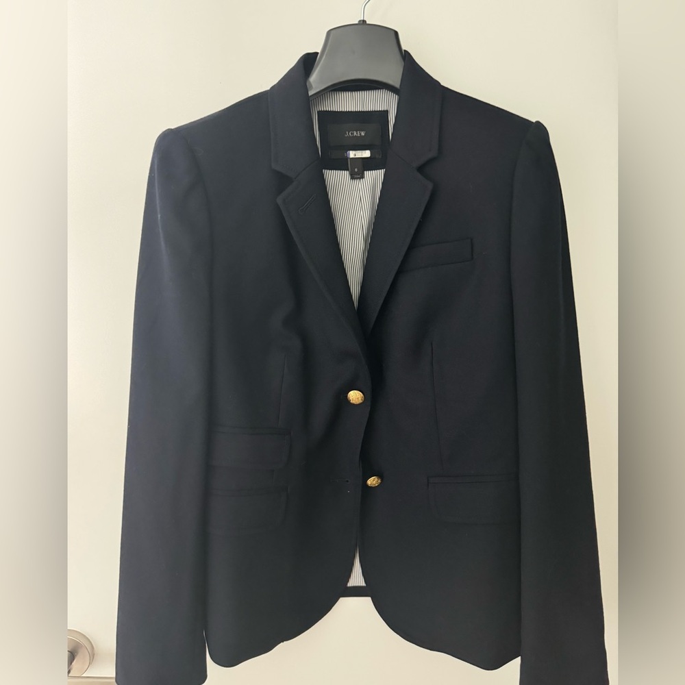EUC J.Crew Schoolboy navy wool blazer size 6.